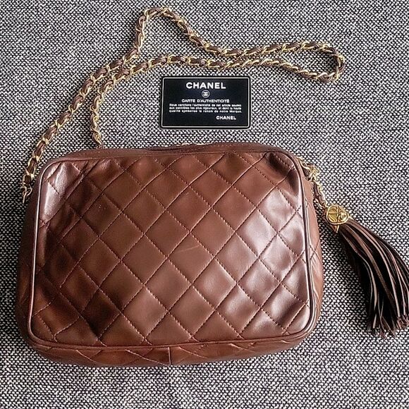 Authentic Chanel VTG CrossBody Tassel Brown Lambskin Camera Bag Purse RARE GHW - Picture 2 of 14